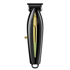 ماشین اصلاح خط‌زن و صفرزن شارژی کیمی (Kemei) مدل KM-1449 تیغه استیل ضدزنگ پیشرفته با قابلیت اصلاح با شماره صفر موتور با حداکثر سرعت 7500 دور در دقیقه نمایش وضعیت باتری باتری لیتیومی 1800 میلی‌آمپرساعت با 240 دقیقه کارکرد پس از 150 دقیقه شارژ مناسب استفاده خانگی، حرفه‌ای/آرایشگاهی و سفری همراه با 4 عدد شانه اصلاح در سایزهای 1، 3، 5 و 7 میلی‌متر