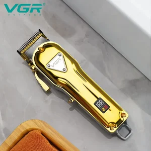 ماشین اصلاح سر و صورت وی جی ار V-140 با بدنه فلزی